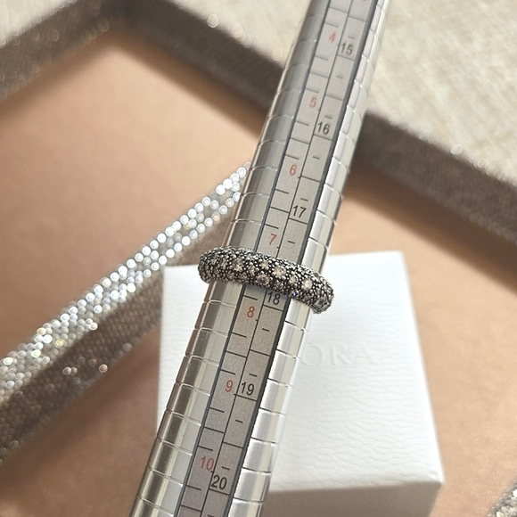 Pandora Cosmic Stars Eternity Ring - Picture 9 of 9